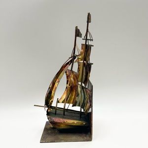 Metal Clipper Boat Decor.